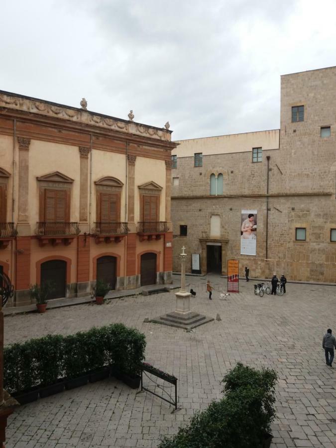 Apartament La Stanza Del Vicolo Palermo Zewnętrze zdjęcie