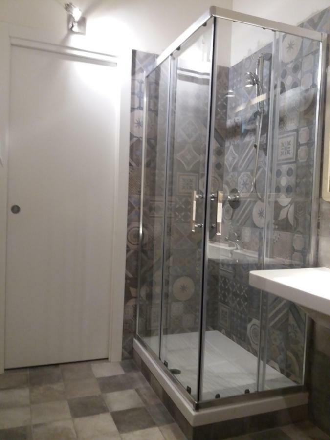 Apartament La Stanza Del Vicolo Palermo Zewnętrze zdjęcie